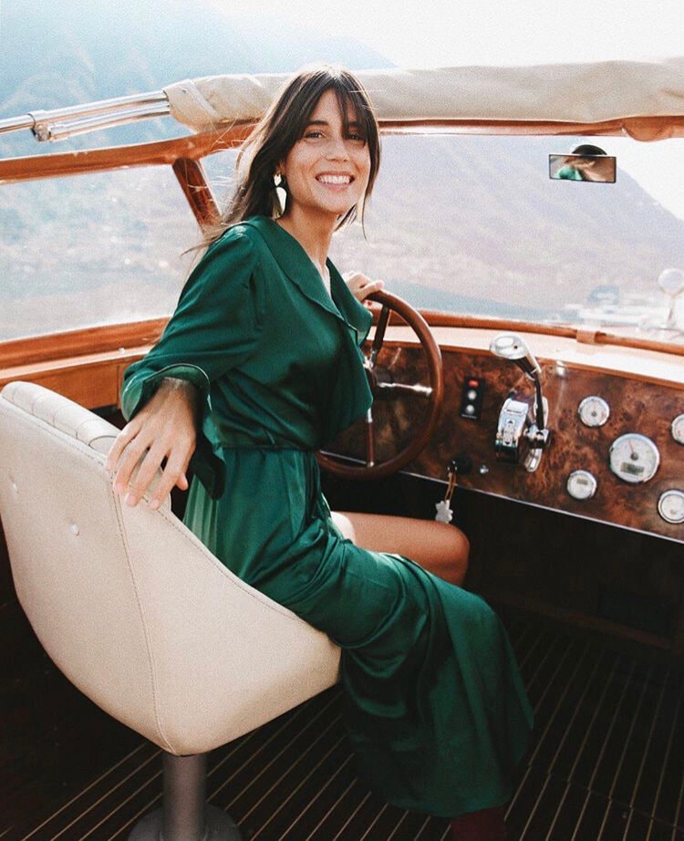 Side profile portrait of a woman
